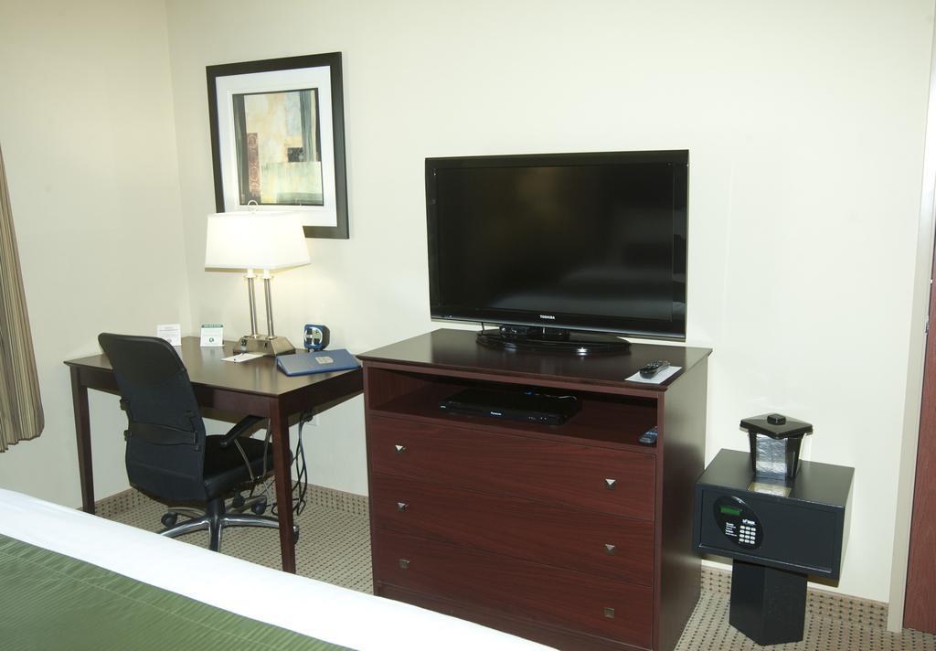 Cobblestone Inn & Suites - Langdon Esterno foto