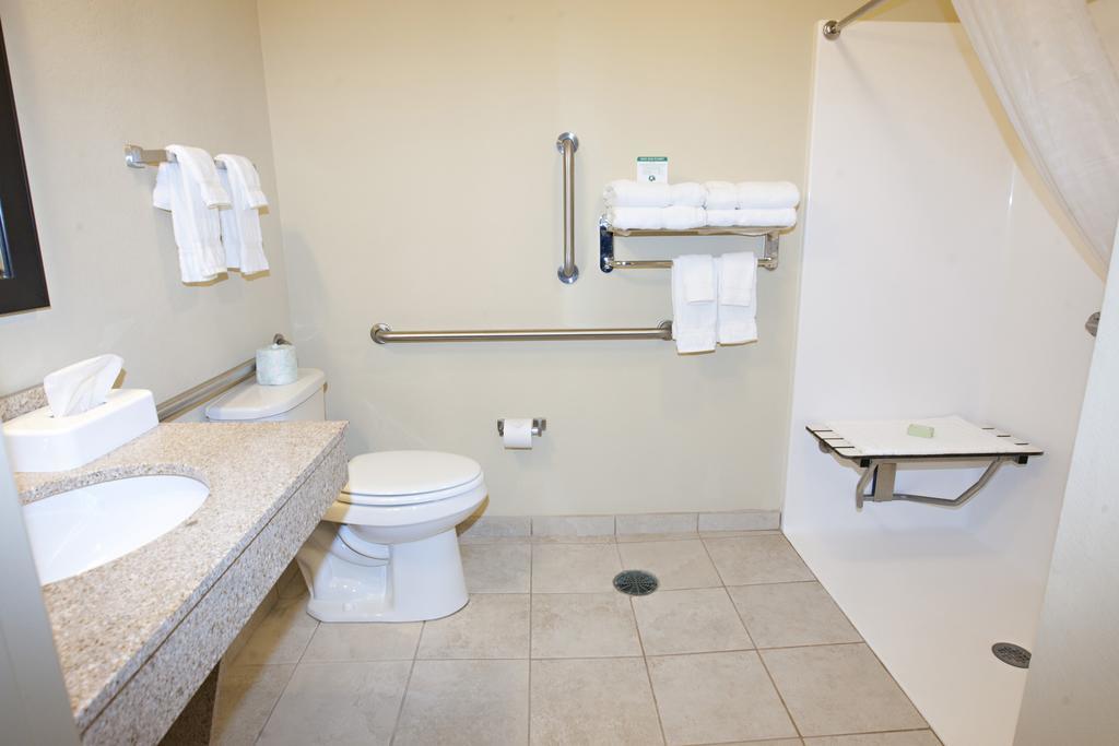 Cobblestone Inn & Suites - Langdon Esterno foto
